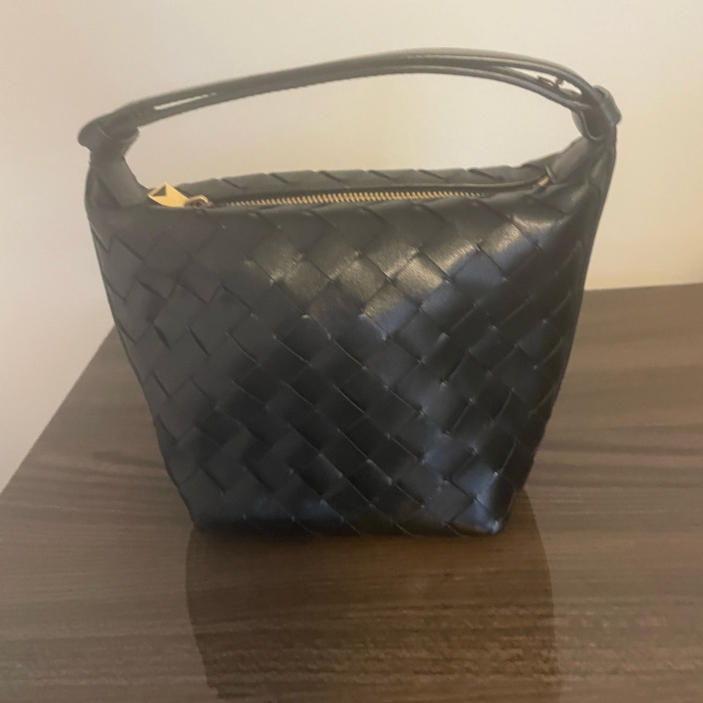 Bottega Veneta "Candy Wallace" top handle bag